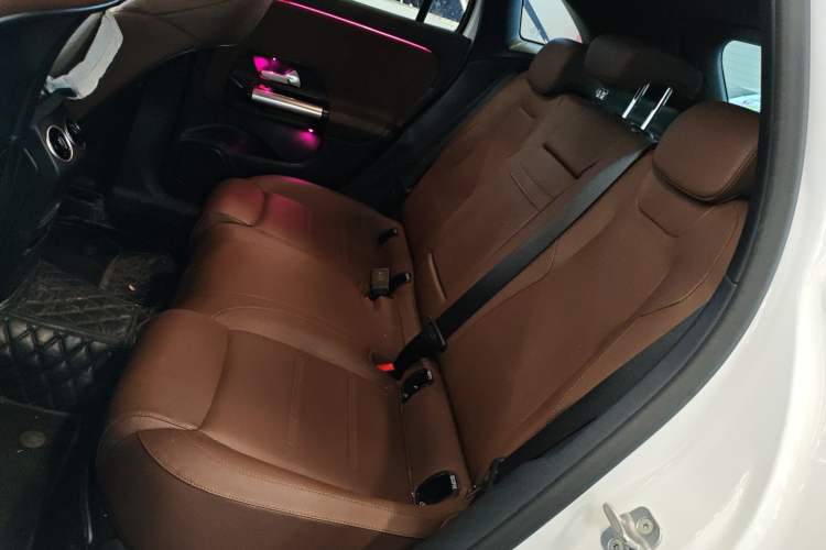 Used Mercedes-Benz GLA 2024 GLA 200 Left Rear Seat
