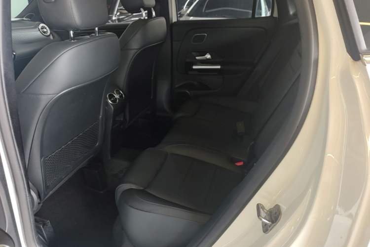 Used Mercedes-Benz GLA 2024 GLA 220 Left Rear Seat