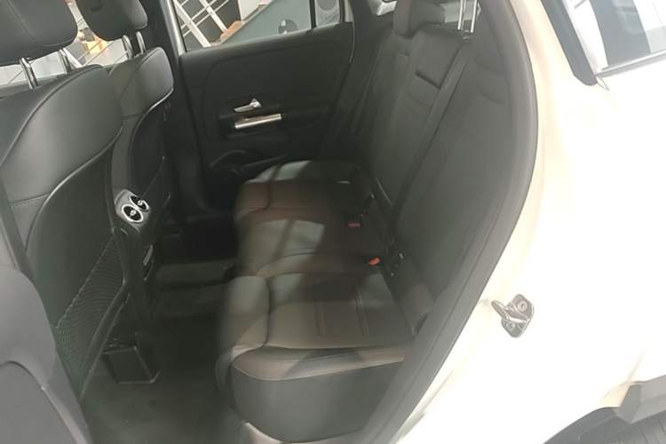 Used Mercedes-Benz GLA 2024 GLA 220 Left Rear Seat
