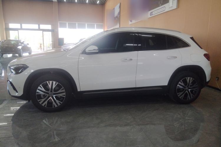 Used Mercedes-Benz GLA 2024 GLA 220 Left Side