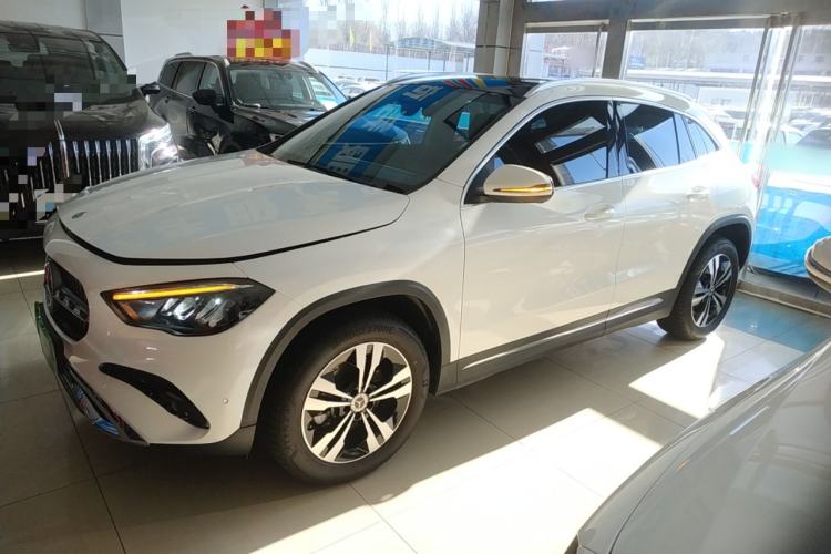 Used Mercedes-Benz GLA 2024 GLA 200 Left Side