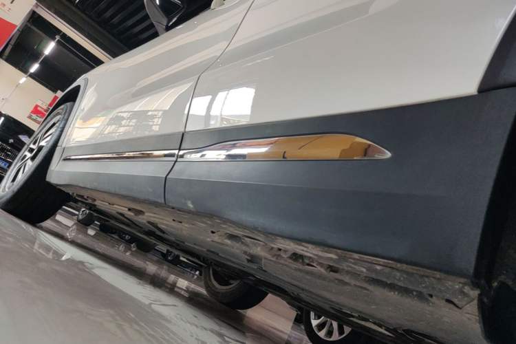 Used Mercedes-Benz GLA 2024 GLA 220 Left Side Sill