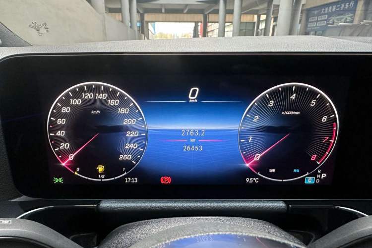 Used Mercedes-Benz GLA 2024 GLA 220 Odometer Close Up