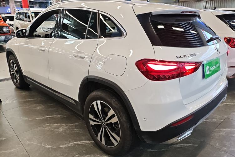 Used Mercedes-Benz GLA 2024 GLA 200 Rear Left 45 Deg
