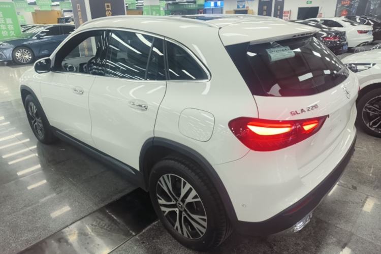 Used Mercedes-Benz GLA 2024 GLA 220 Rear Left 45 Deg