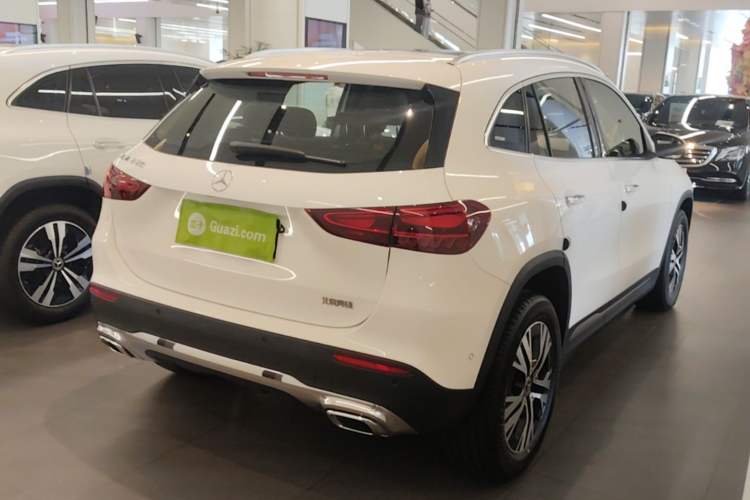 Used Mercedes-Benz GLA 2024 GLA 220 Rear Right 45 Deg