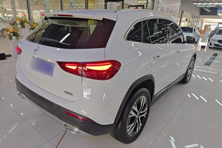 Used Mercedes-Benz GLA 2024 GLA 220 Rear Right 45 Deg
