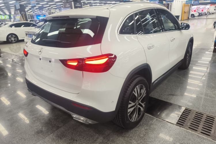 Used Mercedes-Benz GLA 2024 GLA 220 Rear Right 45 Deg