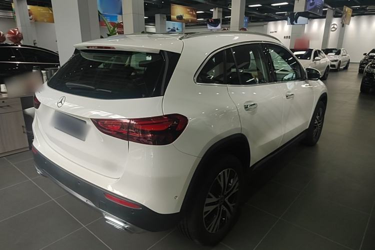 Used Mercedes-Benz GLA 2024 GLA 220 Rear Right 45 Deg