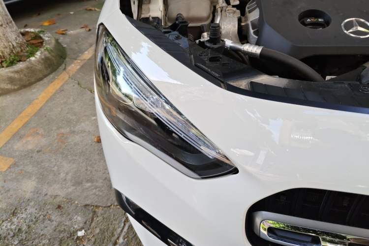Used Mercedes-Benz GLA 2024 GLA 200 Right Front Headlight