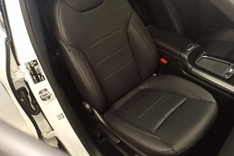 Used Mercedes-Benz GLA 2024 GLA 200 Right Front Seat