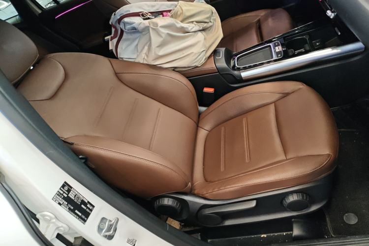 Used Mercedes-Benz GLA 2024 GLA 200 Right Front Seat