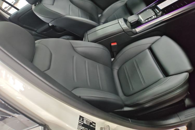 Used Mercedes-Benz GLA 2024 GLA 220 Right Front Seat