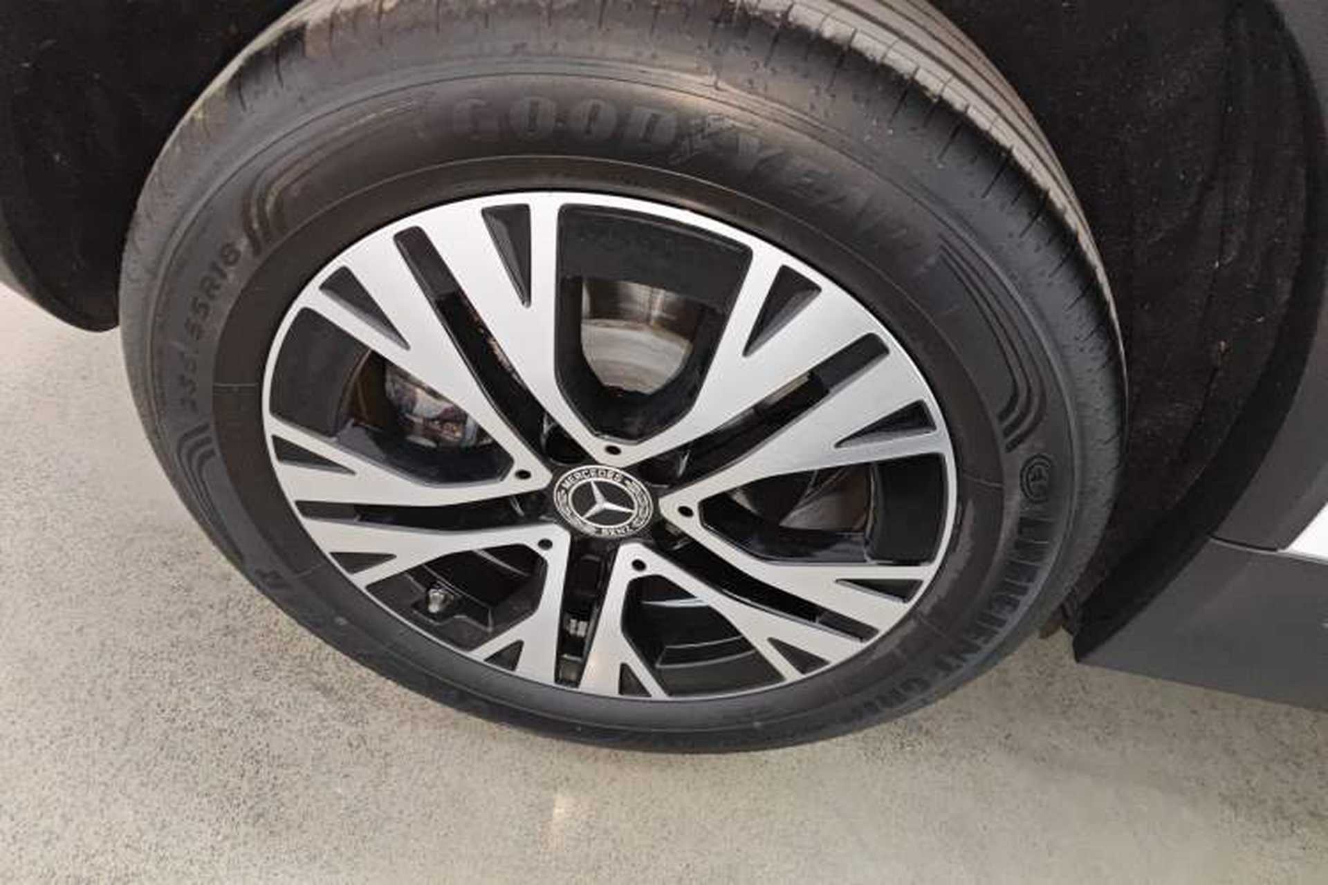 Used Mercedes-Benz GLA 2024 GLA 220 Right Rear Wheel Hub