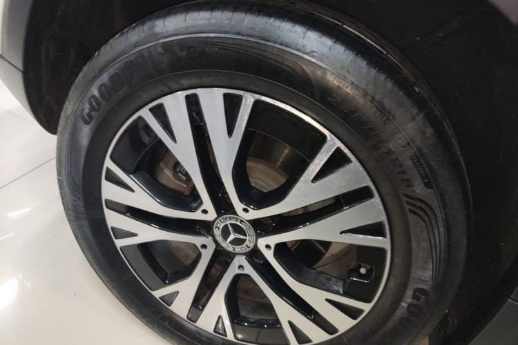 Used Mercedes-Benz GLA 2024 GLA 220 Right Rear Wheel Hub