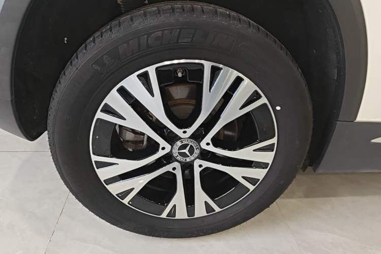 Used Mercedes-Benz GLA 2024 GLA 220 Right Rear Wheel Hub