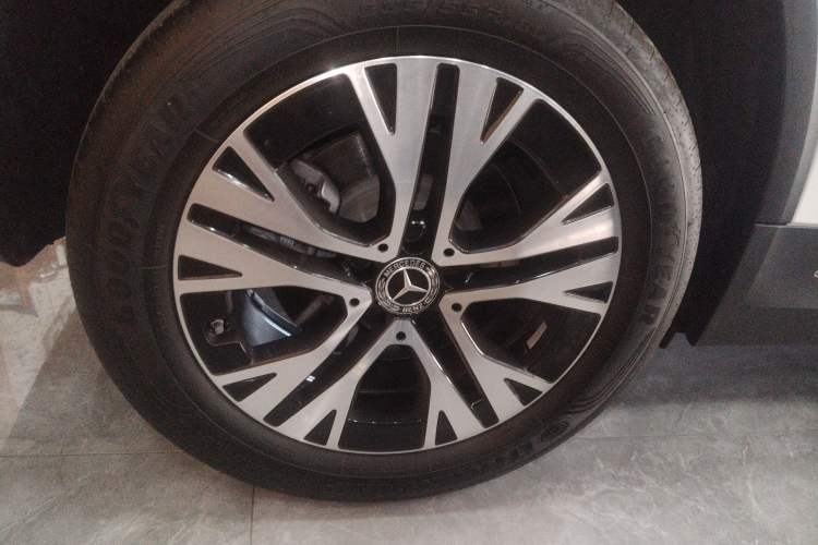 Used Mercedes-Benz GLA 2024 GLA 220 Right Rear Wheel Hub