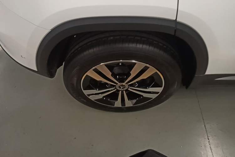 Used Mercedes-Benz GLA 2024 GLA 200 Right Rear Wheel Hub
