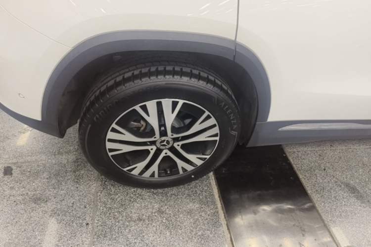 Used Mercedes-Benz GLA 2024 GLA 220 Right Rear Wheel Hub