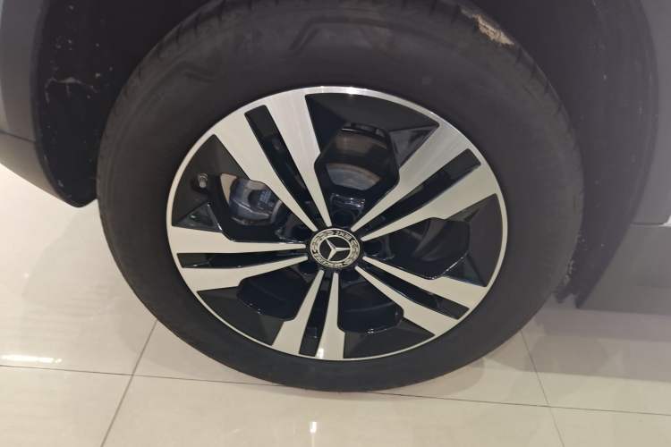Used Mercedes-Benz GLA 2024 GLA 200 Right Rear Wheel Hub
