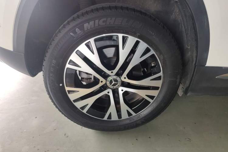 Used Mercedes-Benz GLA 2024 GLA 220 Right Rear Wheel Hub