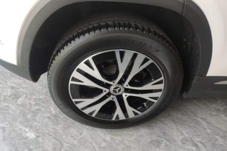 Used Mercedes-Benz GLA 2024 GLA 220 Right Rear Wheel Hub