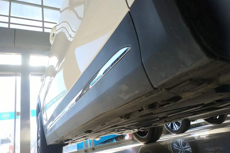 Used Mercedes-Benz GLA 2024 GLA 200 Right Side Sill