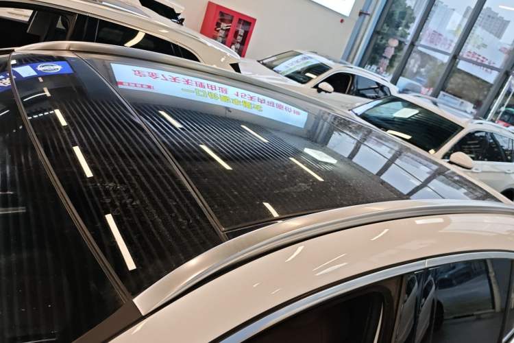 Used Mercedes-Benz GLA 2024 GLA 200 Roof