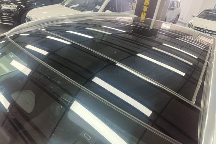 Used Mercedes-Benz GLA 2024 GLA 220 Roof