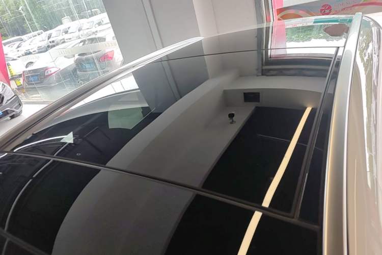Used Mercedes-Benz GLA 2024 GLA 220 Roof