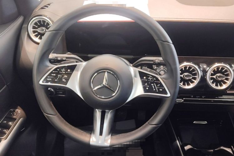Used Mercedes-Benz GLA 2024 GLA 220 Steering Wheel