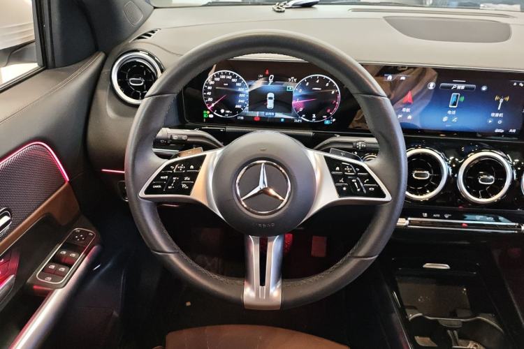 Used Mercedes-Benz GLA 2024 GLA 200 Steering Wheel