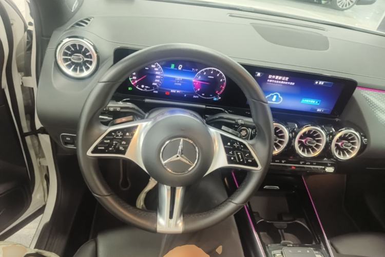 Used Mercedes-Benz GLA 2024 GLA 220 Steering Wheel