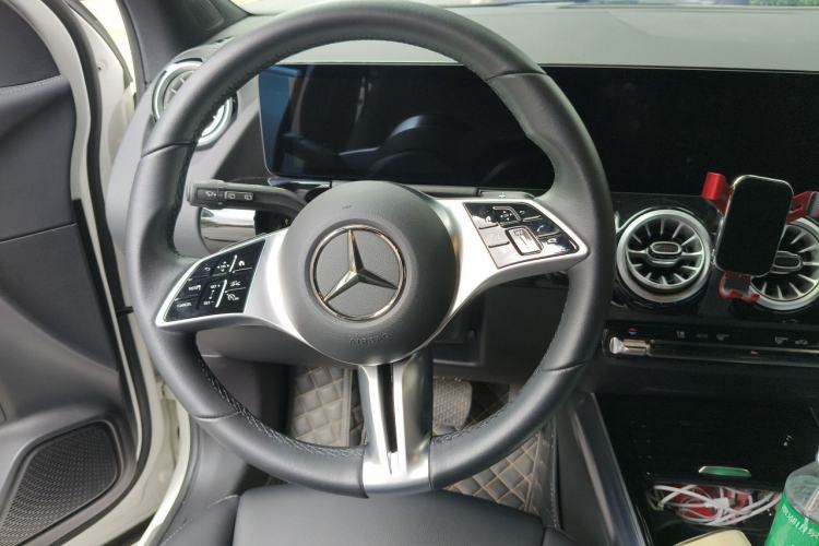 Used Mercedes-Benz GLA 2024 GLA 220 Steering Wheel