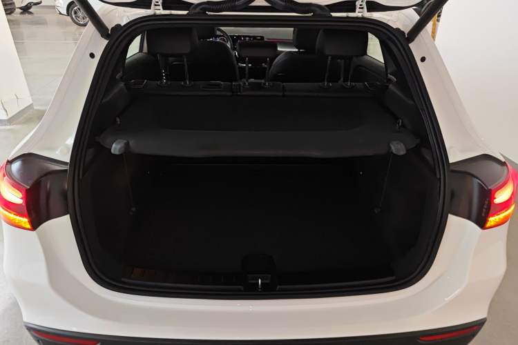 Used Mercedes-Benz GLA 2024 GLA 220 Trunk