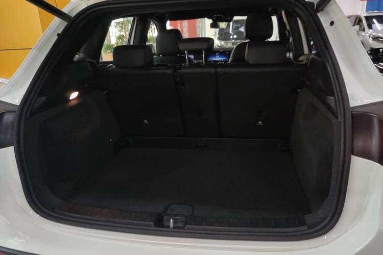 Used Mercedes-Benz GLA 2024 GLA 220 Trunk