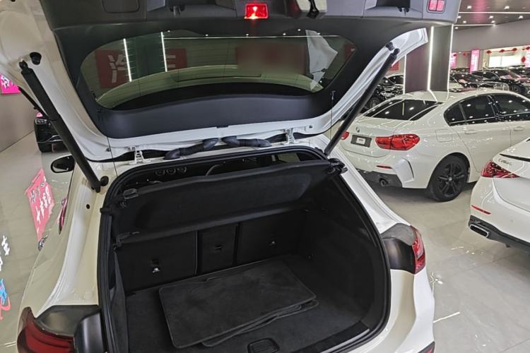 Used Mercedes-Benz GLA 2024 GLA 220 Trunk