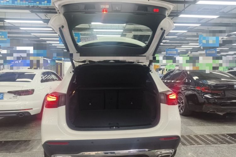 Used Mercedes-Benz GLA 2024 GLA 220 Trunk