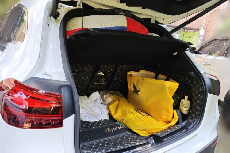 Used Mercedes-Benz GLA 2024 GLA 200 Trunk