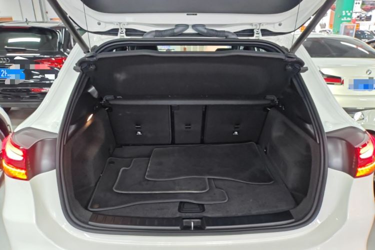 Used Mercedes-Benz GLA 2024 GLA 220 Trunk