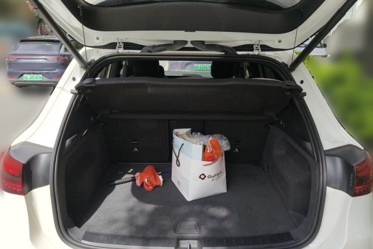 Used Mercedes-Benz GLA 2024 GLA 220 Trunk