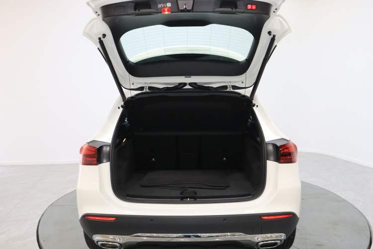 Used Mercedes-Benz GLA 2024 GLA 220 Trunk
