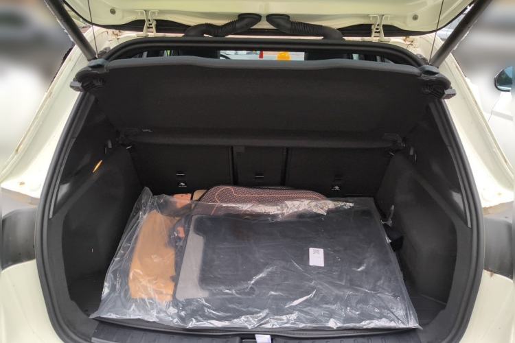 Used Mercedes-Benz GLA 2024 GLA 220 Trunk