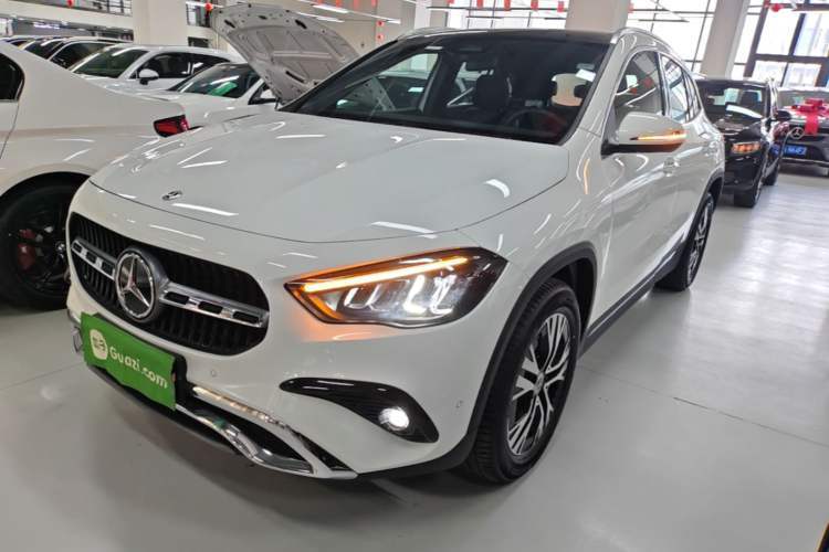 Ojetý Mercedes-Benz GLA 2024 GLA 220 Guazi used car, China used car export, Used car for sale, Used  cars, Cheapest cars for sale