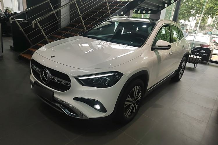 Used Mercedes-Benz GLA 2024 GLA 220 Guazi used car, China used car export, Used car for sale, Used  cars, Cheapest cars for sale