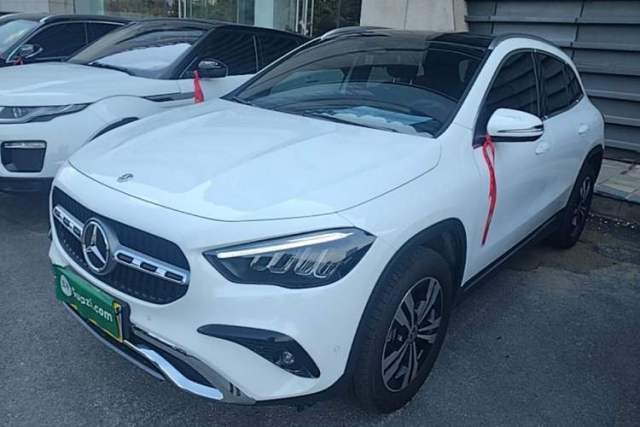 Ojetý Mercedes-Benz GLA 2025 GLA 200