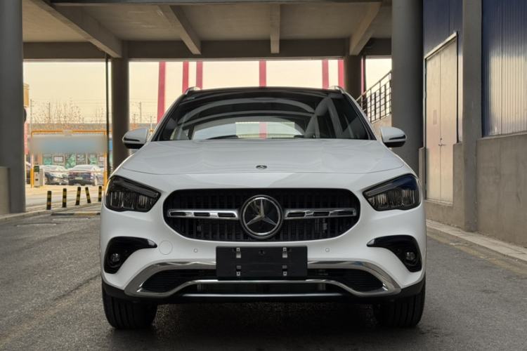 Used Mercedes-Benz GLA 2025 GLA 200 Exterior 5