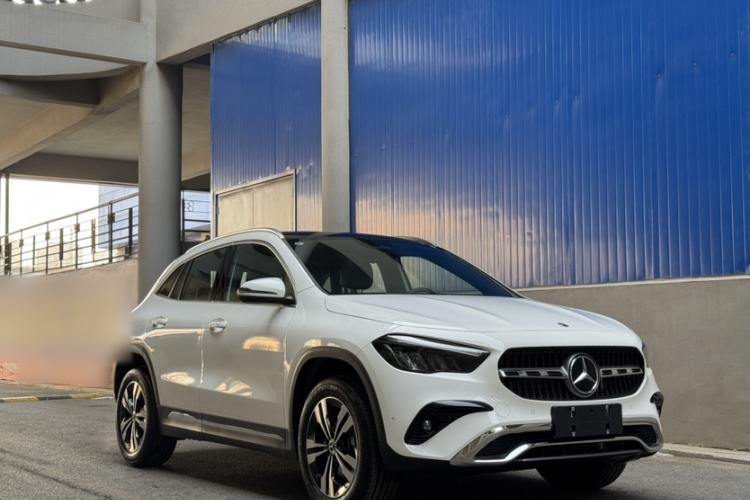 Used Mercedes-Benz GLA 2025 GLA 200 Exterior 7