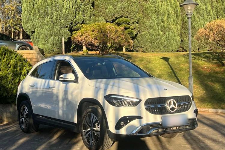 Used Mercedes-Benz GLA 2025 GLA 220 Exterior 9