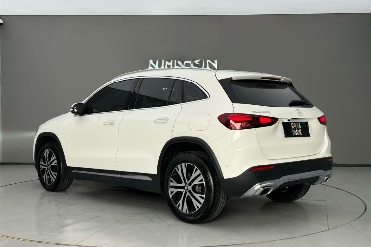 Used Mercedes-Benz GLA 2025 GLA 220 Exterior 9